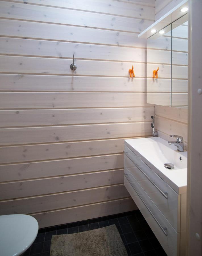 Ettomies II Guest House Äkäslompolo Екстериор снимка