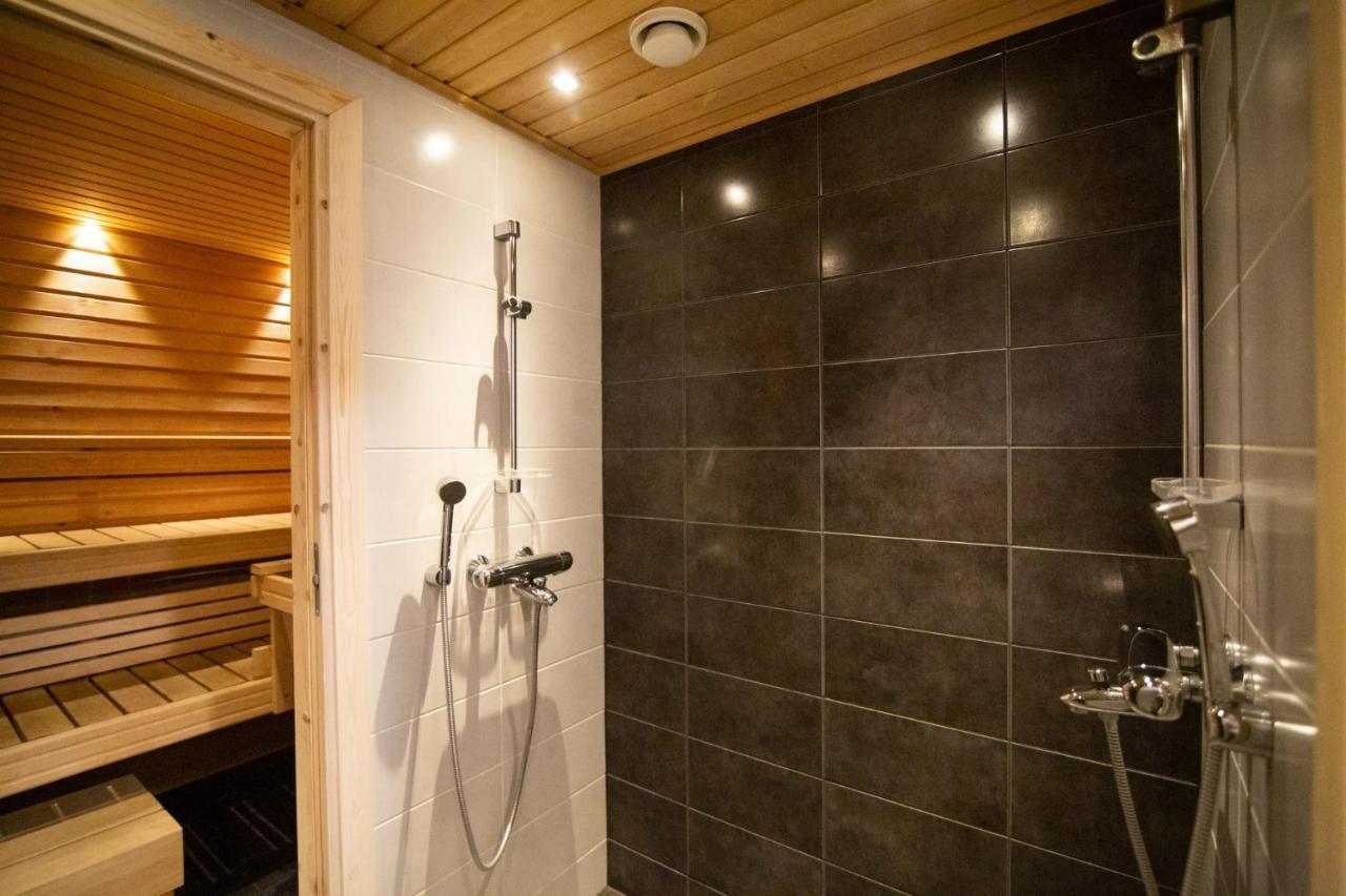 Ettomies II Guest House Äkäslompolo Екстериор снимка