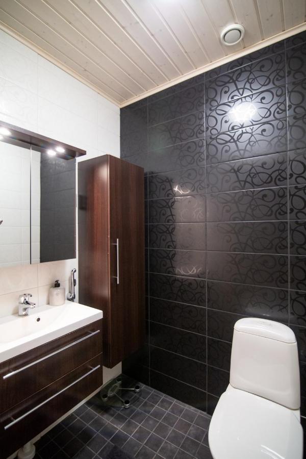 Ettomies II Guest House Äkäslompolo Екстериор снимка