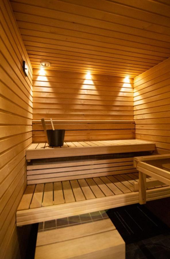 Ettomies II Guest House Äkäslompolo Екстериор снимка